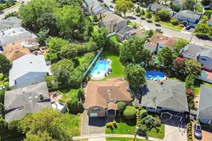 2998 Joyce Ln, Merrick, NY 11566 - Photo 39