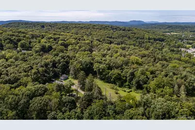 153-155 Schoolhouse Lane, Hopewell Junction, NY 12533 - Photo 47