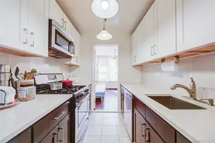 66-36 Yellowstone Blvd, Forest Hills, NY 11375 - Photo 7