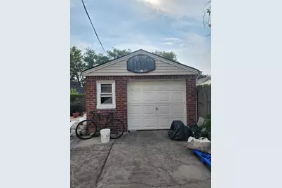 8132 252nd Street, Bellerose, NY 11426 - Photo 17