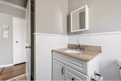 10 Dart Street, East Rockaway, NY 11518 - Photo 17