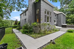 20 Stonewall Cir, West Harrison, NY 10604 - Photo 31