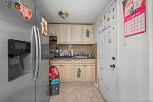 107-79 Watson Pl, Jamaica, NY 11433 - Photo 13