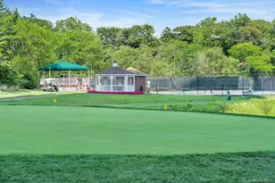 271-10 Grand Central Pkwy, Floral Park, NY 11005 - Photo 19