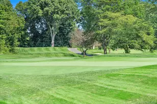 271-10 Grand Central Pkwy, Floral Park, NY 11005 - Photo 21