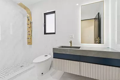 81-25 265th Street, Glen Oaks, NY 11004 - Photo 27