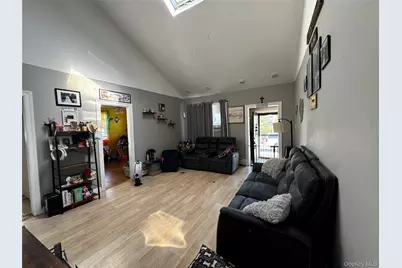 16 Beach Avenue, Copiague, NY 11726 - Photo 3