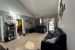 16 Beach Ave, Copiague, NY 11726 - Photo 3