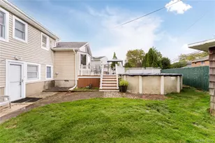 11 Eaton Rd, Syosset, NY 11791 - Photo 29