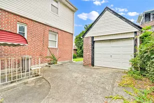 183-11 64th Ave, Fresh Meadows, NY 11365 - Photo 43