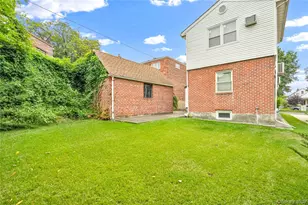 183-11 64th Ave, Fresh Meadows, NY 11365 - Photo 41
