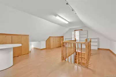 183-11 64th Avenue, Fresh Meadows, NY 11365 - Photo 31