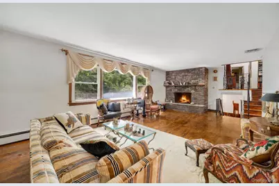 1007 Haverstraw Road, Suffern, NY 10901 - Photo 9