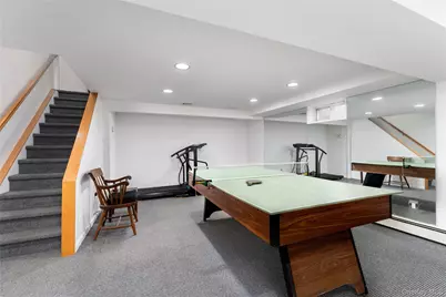 9 Eaton Road, Syosset, NY 11791 - Photo 21