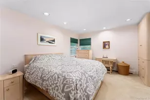 9 Eaton Rd, Syosset, NY 11791 - Photo 11