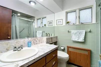 9 Eaton Road, Syosset, NY 11791 - Photo 17