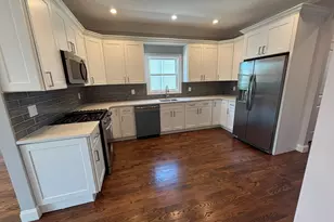 3 Garfield Pl, Lindenhurst, NY 11757 - Photo 5