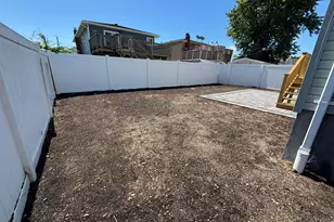 3 Garfield Pl, Lindenhurst, NY 11757 - Photo 19