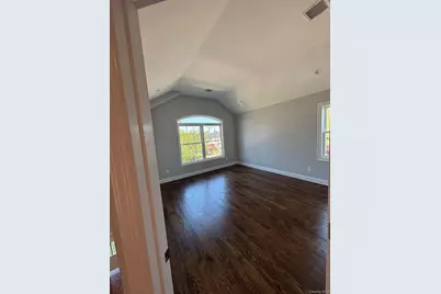 3 Garfield Place, Lindenhurst, NY 11757 - Photo 9