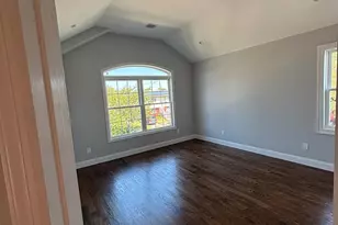 3 Garfield Pl, Lindenhurst, NY 11757 - Photo 9