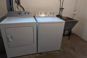 483 S Oyster Bay Rd, Plainview, NY 11803 - Photo 9