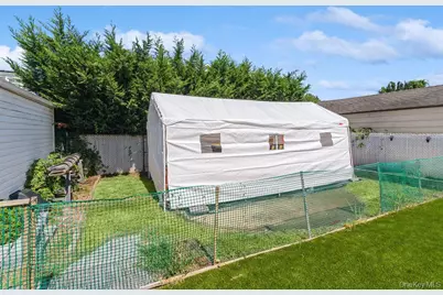 1472 Clay Street, Elmont, NY 11003 - Photo 17