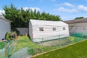 1472 Clay St, Elmont, NY 11003 - Photo 17