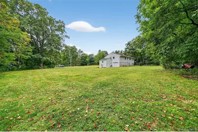 19 Birchwood Avenue, Nanuet, NY 10954 - Photo 11