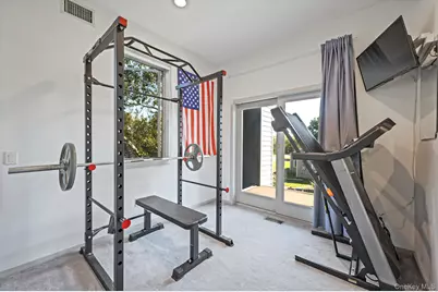 36 Roosevelt Boulevard, Patchogue, NY 11772 - Photo 7