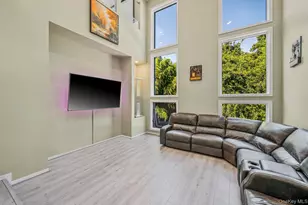 36 Roosevelt Blvd, Patchogue, NY 11772 - Photo 9