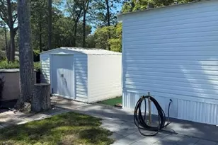 1661 Old Country Rd, Riverhead, NY 11901 - Photo 5