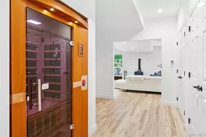 141 Middle Pond Road, Southampton, NY 11968 - Photo 27