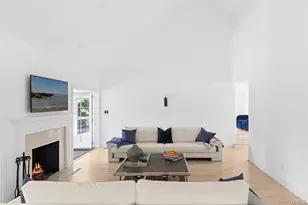 141 Middle Pond Rd, Southampton, NY 11968 - Photo 13