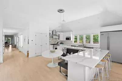 141 Middle Pond Road, Southampton, NY 11968 - Photo 9