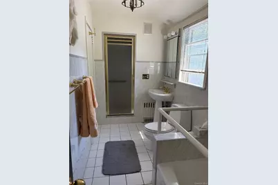 53-34 Browvale Lane, Little Neck, NY 11362 - Photo 15