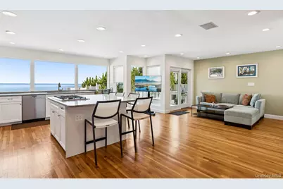 19 Oak Point Drive N, Bayville, NY 11709 - Photo 9