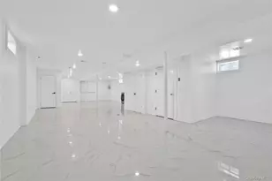 244-89 61st Ave, Little Neck, NY 11362 - Photo 29