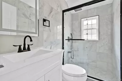 244-89 61st Avenue, Little Neck, NY 11362 - Photo 15