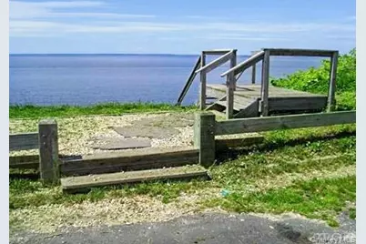 275 Sound Road, Greenport, NY 11944 - Photo 3