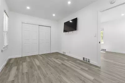 6 Brookside Drive, Yorktown Heights, NY 10598 - Photo 9