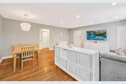 19916 21st Avenue #1336, Whitestone, NY 11357 - Photo 7