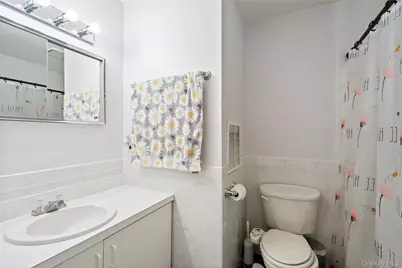 37 Stratford Green, Farmingdale, NY 11735 - Photo 25