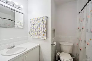 37 Stratford Green, Farmingdale, NY 11735 - Photo 25