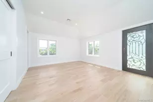 7-24 128th St, Flushing, NY 11356 - Photo 21