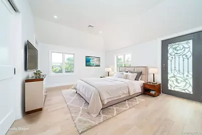 7-24 128 Street, Flushing, NY 11356 - Photo 9