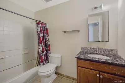 258 Medea Way, Central Islip, NY 11722 - Photo 9