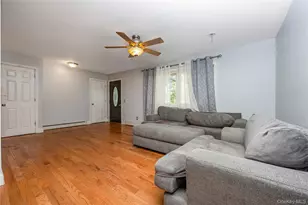 16 Hillside Rd, Farmingville, NY 11738 - Photo 9