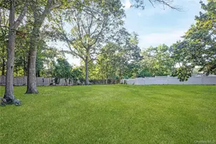 16 Hillside Rd, Farmingville, NY 11738 - Photo 21