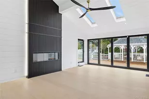 4 Miller Farms Ct, Miller Place, NY 11764 - Photo 17