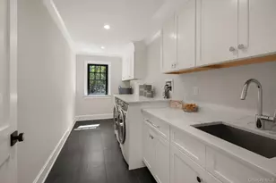 64 Saw Mill Rd, Cold Spring Harbor, NY 11724 - Photo 37